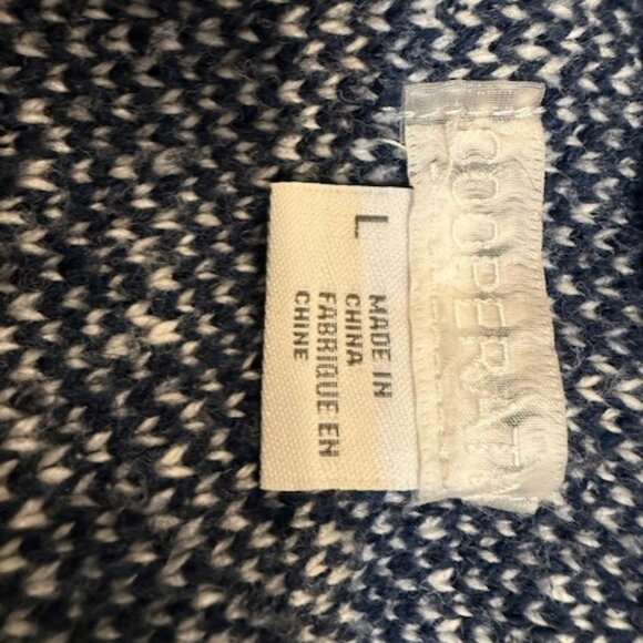 Retro Cooperative Intarsia Cool Like A Fox Fair Ilse V-Neck Cardigan - Picture 15 of 16